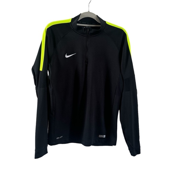 Nike Tops - Nike Women’s 1/4 Zip Lightweight Jacket w Thumbholes Black w/ neon green Medium